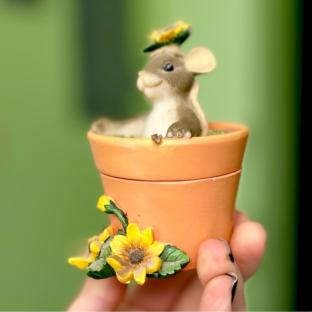 Vintage Mouse In Sunflower Flower Pot Collectible Trinket Box Figurine Decor - Picture 9 of 12
